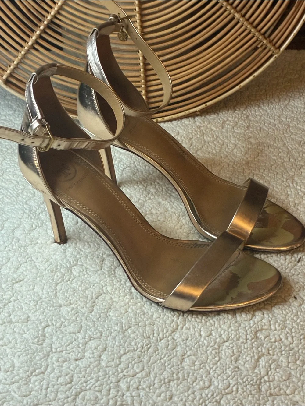 Tory Burch Metallic Gold Ankle Strap Heels Sandals Size 8M Leather Sole